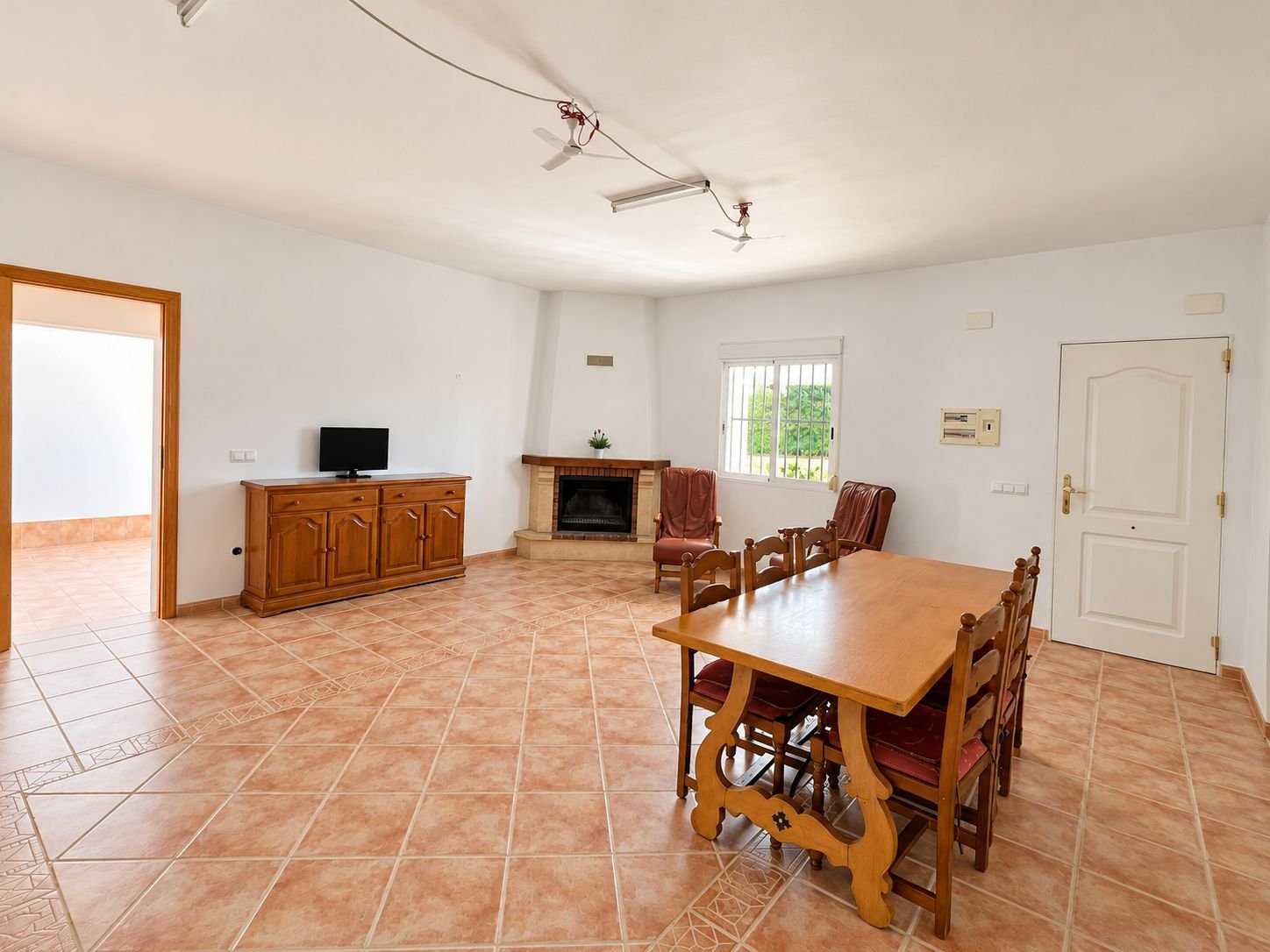 3 Bedroom 2 Bathroom villa in Cuatretonda - Caza De Casa