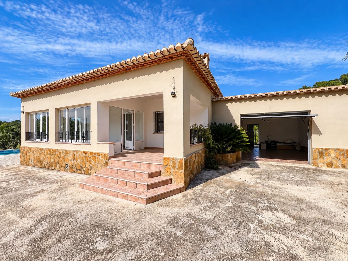 3 Bedroom 2 Bathroom villa in Cuatretonda - Caza De Casa
