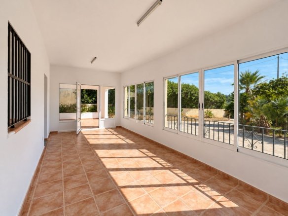 3 Bedroom 2 Bathroom villa in Cuatretonda - Caza De Casa