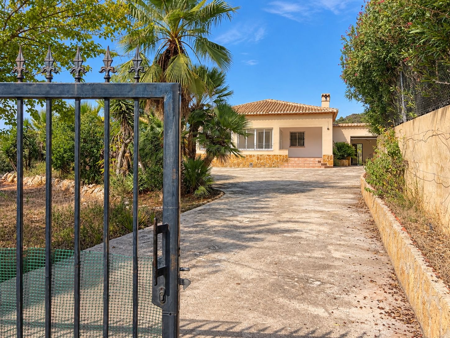 3 Bedroom 2 Bathroom villa in Cuatretonda - Caza De Casa