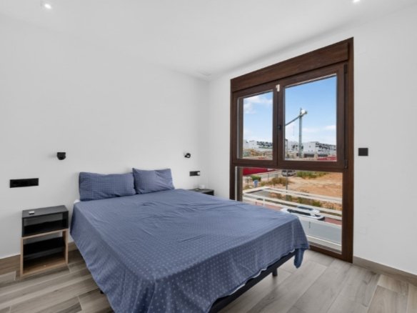 4 Bed 3 Bath Villa in Torrevieja - Caza De Casa