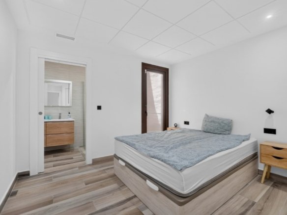 4 Bed 3 Bath Villa in Torrevieja - Caza De Casa
