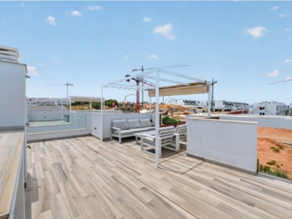 4 Bed 3 Bath Villa in Torrevieja - Caza De Casa