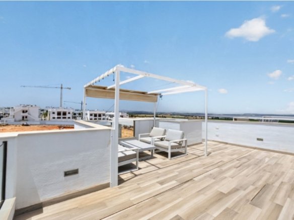 4 Bed 3 Bath Villa in Torrevieja - Caza De Casa