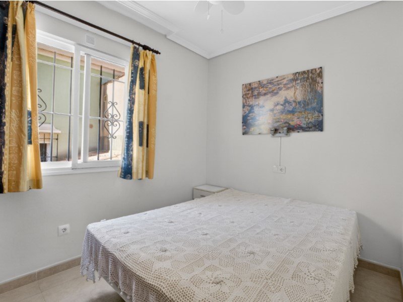 ID7345c001-0000-0500-0000-0000197e1354 4 Bedroom 3 Bathroom Town House in Torrevieja - Caza De Casa