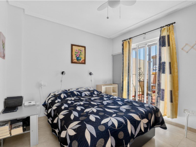 ID7345c001-0000-0500-0000-0000197e1355 4 Bedroom 3 Bathroom Town House in Torrevieja - Caza De Casa