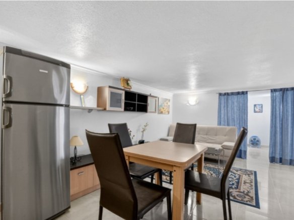 4 Bedroom 3 Bathroom Town House in Torrevieja - Caza De Casa