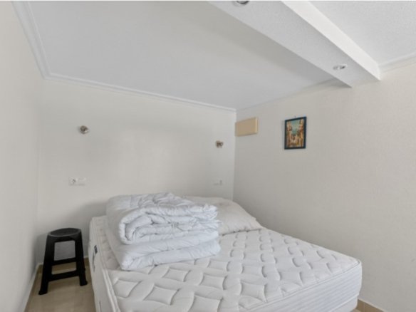 4 Bedroom 3 Bathroom Town House in Torrevieja - Caza De Casa