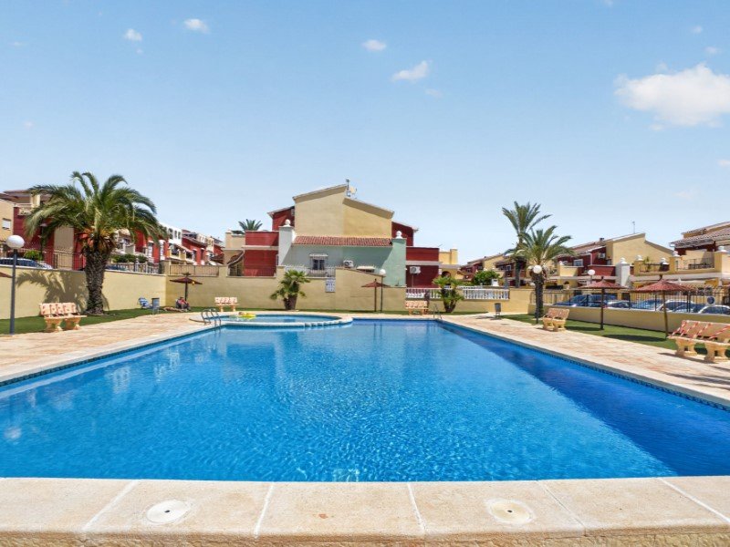ID7345c001-0000-0500-0000-0000197e136a 4 Bedroom 3 Bathroom Town House in Torrevieja - Caza De Casa