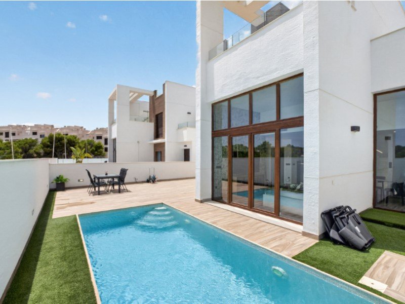 IDa876cf01-0000-0500-0000-000019d00a09 3 Bed 3 Bath Villa in Torrevieja - Caza De Casa