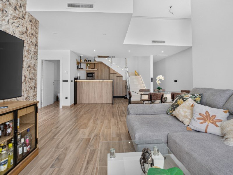 IDa876cf01-0000-0500-0000-000019d00a0d 3 Bed 3 Bath Villa in Torrevieja - Caza De Casa