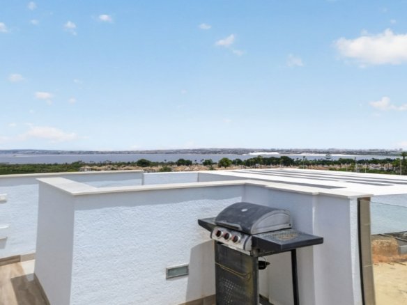 3 Bed 3 Bath Villa in Torrevieja - Caza De Casa