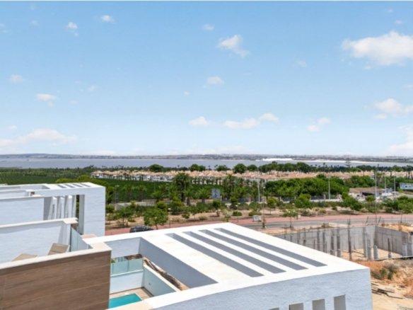 3 Bed 3 Bath Villa in Torrevieja - Caza De Casa