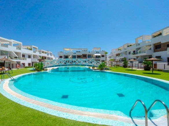 3 Bed 3 Bath Villa in Torrevieja - Caza De Casa