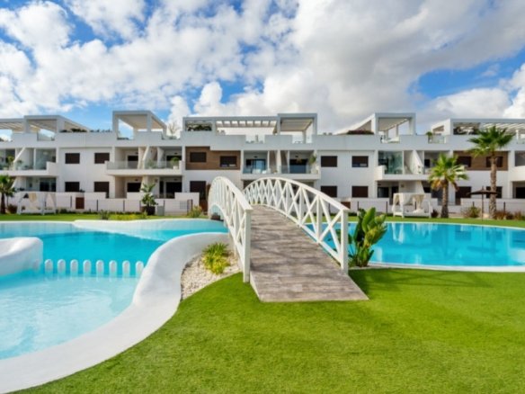 3 Bed 3 Bath Villa in Torrevieja - Caza De Casa