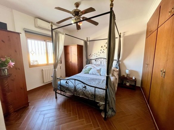 3 Bedroom 3 Bathroom Country House in Fortuna - Caza De Casa