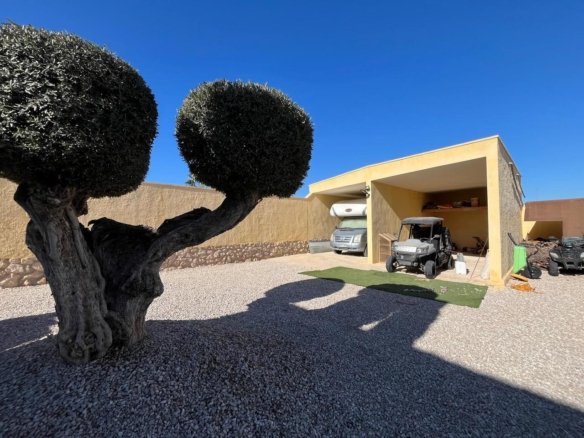 3 Bedroom 3 Bathroom Country House in Fortuna - Caza De Casa