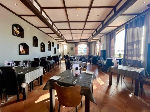 Commercial in Guardamar del Segura - Caza De Casa