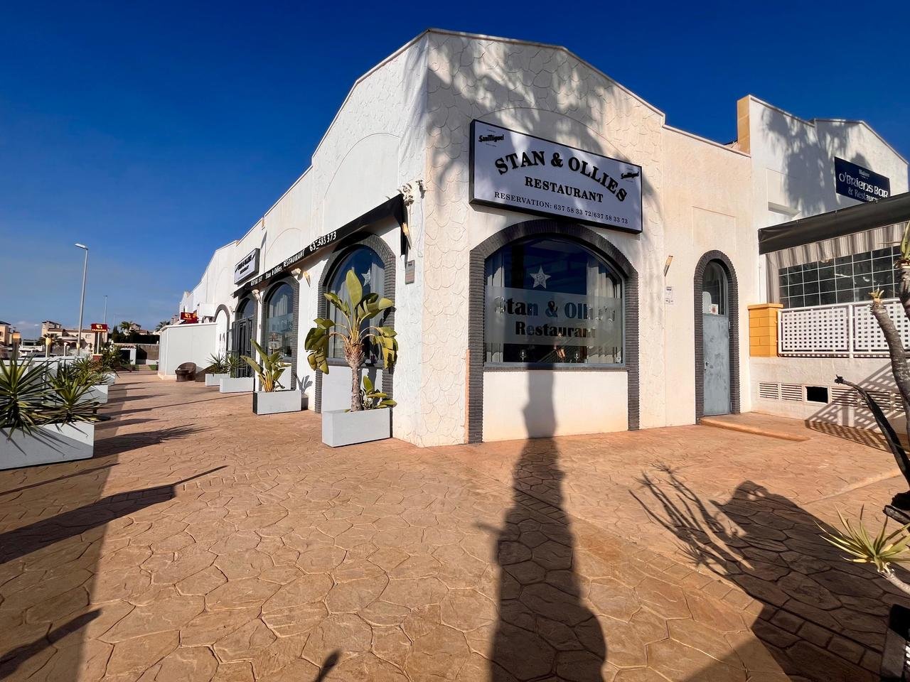 Commercial in Guardamar del Segura - Caza De Casa