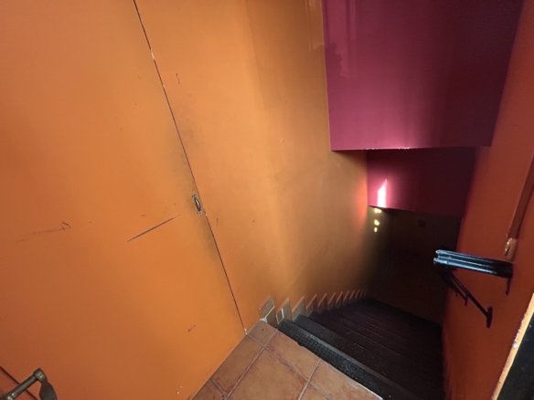 2 Bathroom Commercial in Villamartin - Caza De Casa