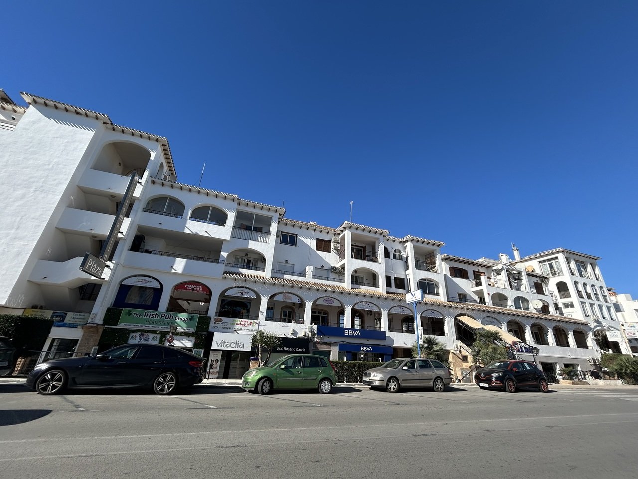 2 Bathroom Commercial in Villamartin - Caza De Casa