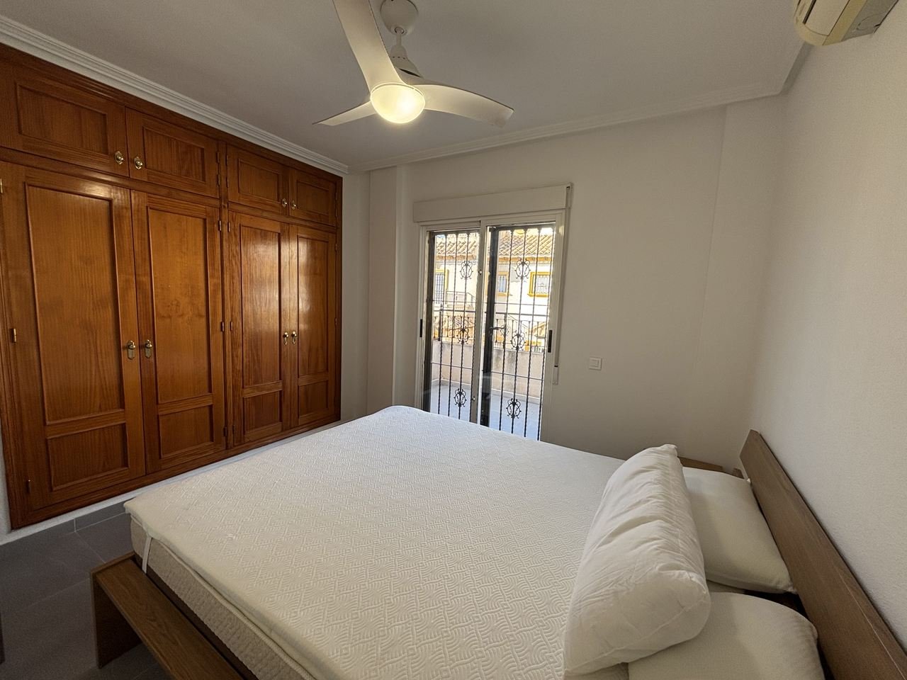 3 Bedroom 3 Bathroom Town House in La Zenia - Caza De Casa