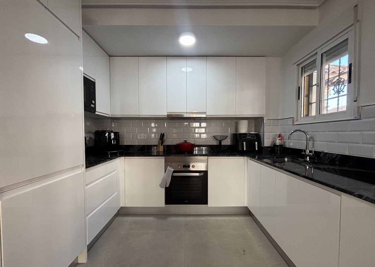 3 Bedroom 3 Bathroom Town House in La Zenia - Caza De Casa