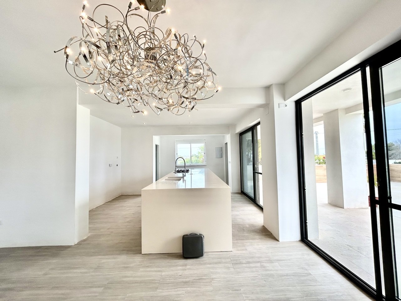 8 Bed 4 Bath Villa in Los Montesinos - Caza De Casa