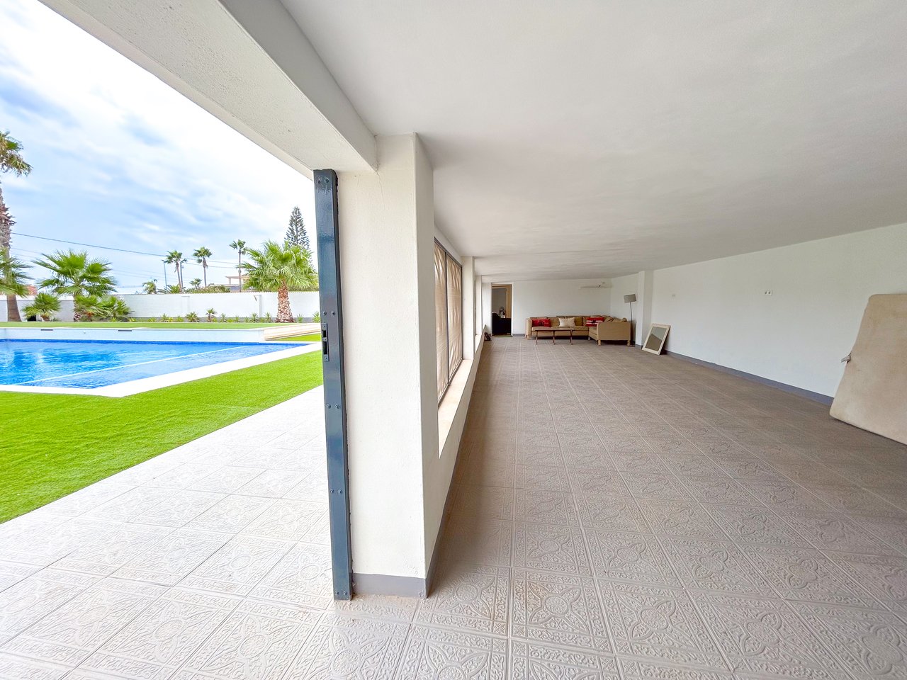 8 Bed 4 Bath Villa in Los Montesinos - Caza De Casa