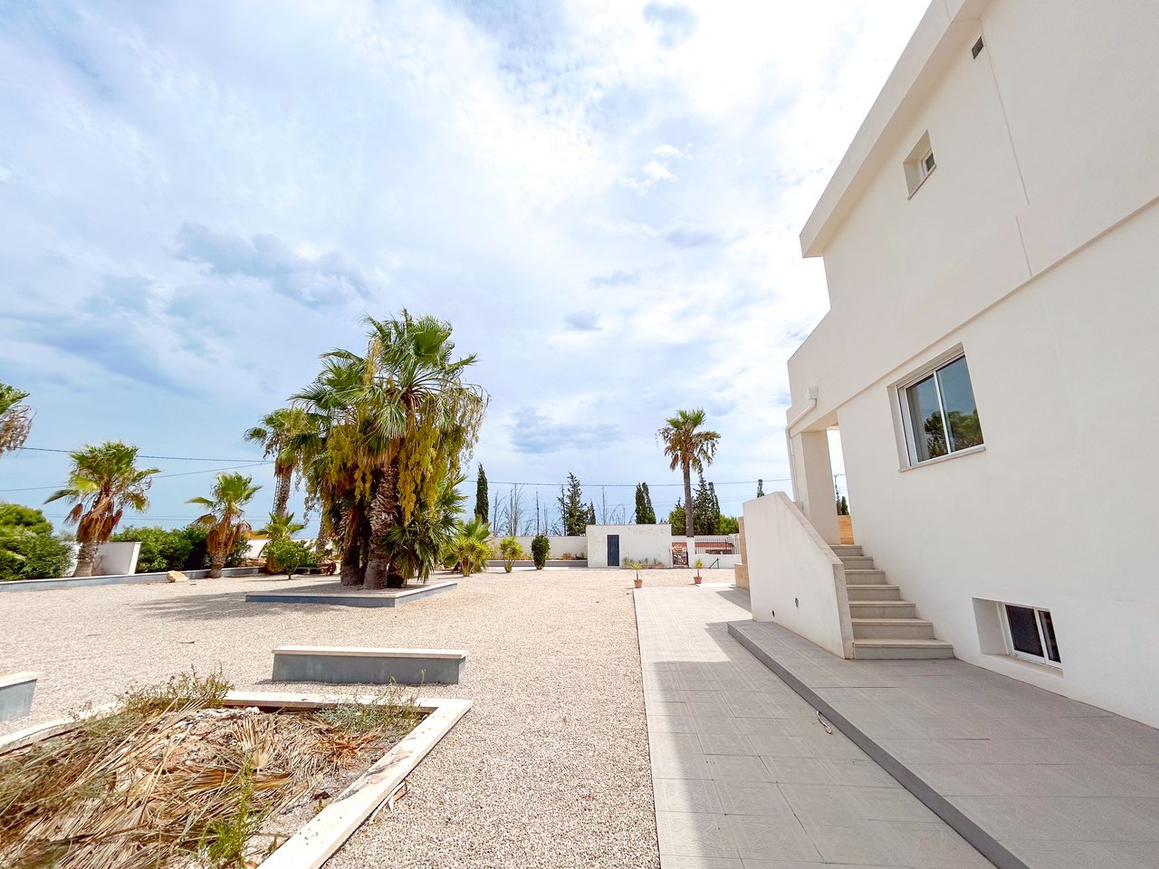 8 Bed 4 Bath Villa in Los Montesinos - Caza De Casa