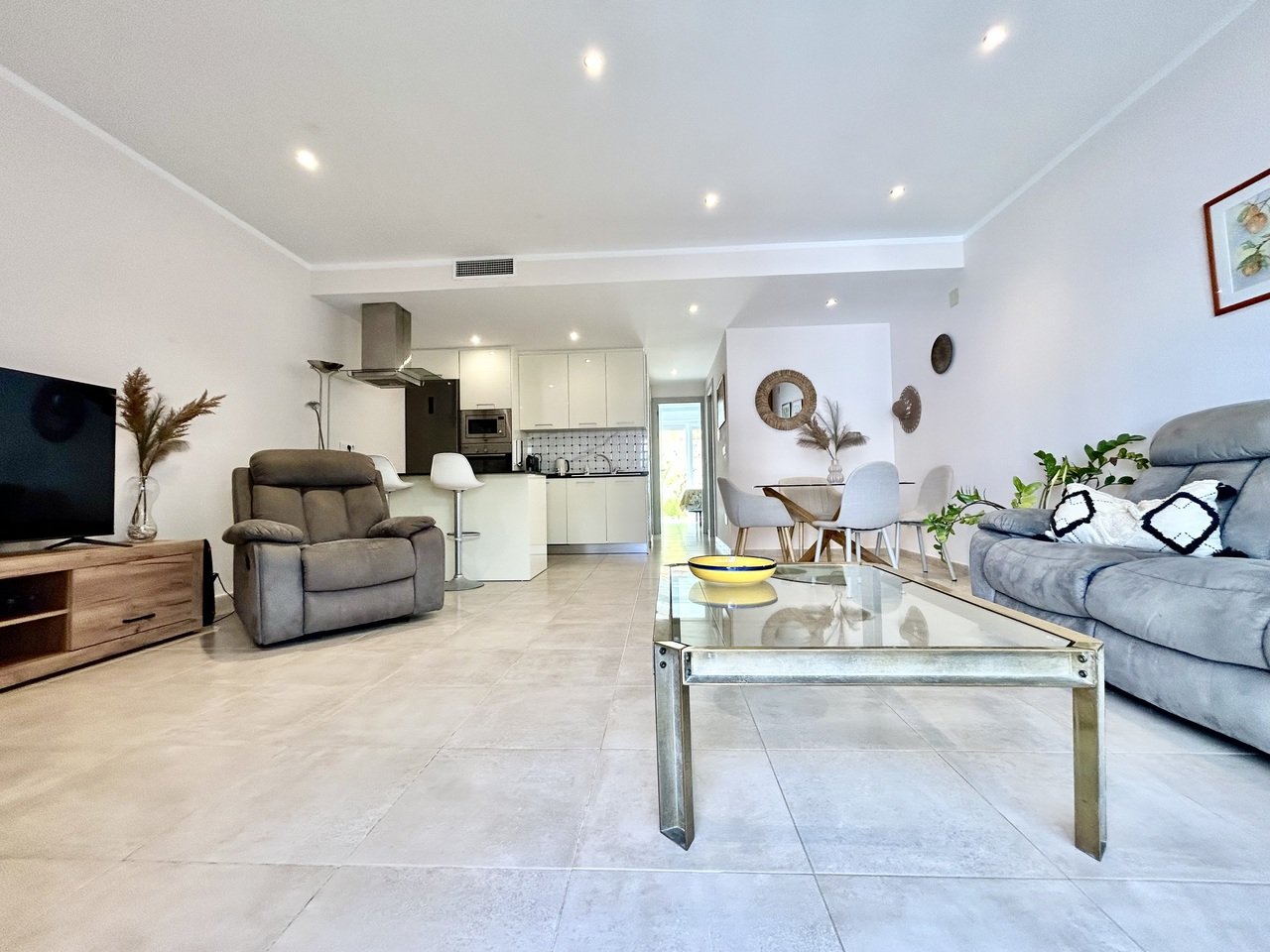 3 Bed 3 Bath Town House in Ciudad Quesada - Caza De Casa