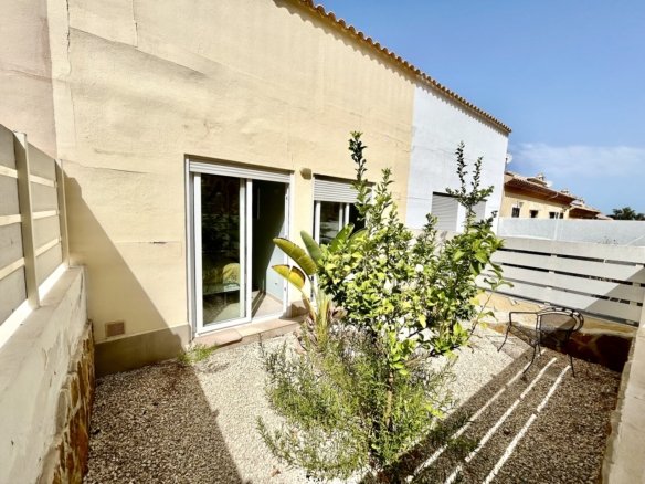 3 Bed 3 Bath Town House in Ciudad Quesada - Caza De Casa