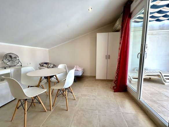 3 Bed 3 Bath Town House in Ciudad Quesada - Caza De Casa