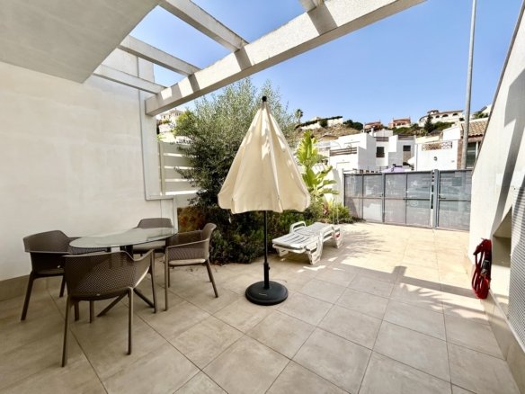 3 Bed 3 Bath Town House in Ciudad Quesada - Caza De Casa