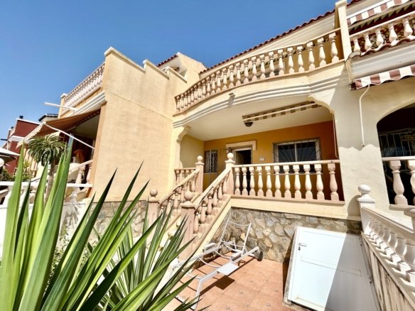 3 Bedroom 2 Bathroom Town House in Ciudad Quesada - Caza De Casa