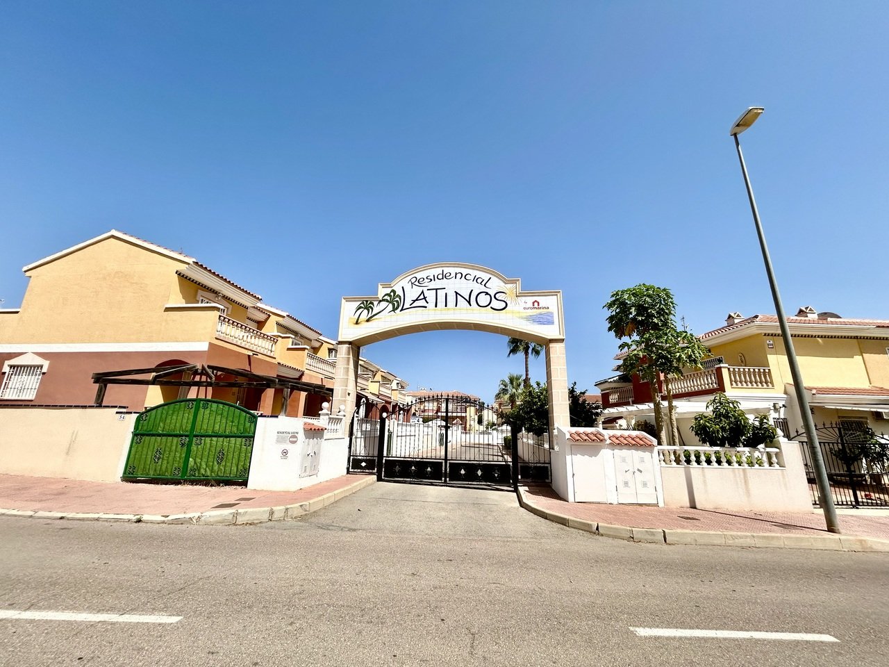 3 Bedroom 2 Bathroom Town House in Ciudad Quesada - Caza De Casa