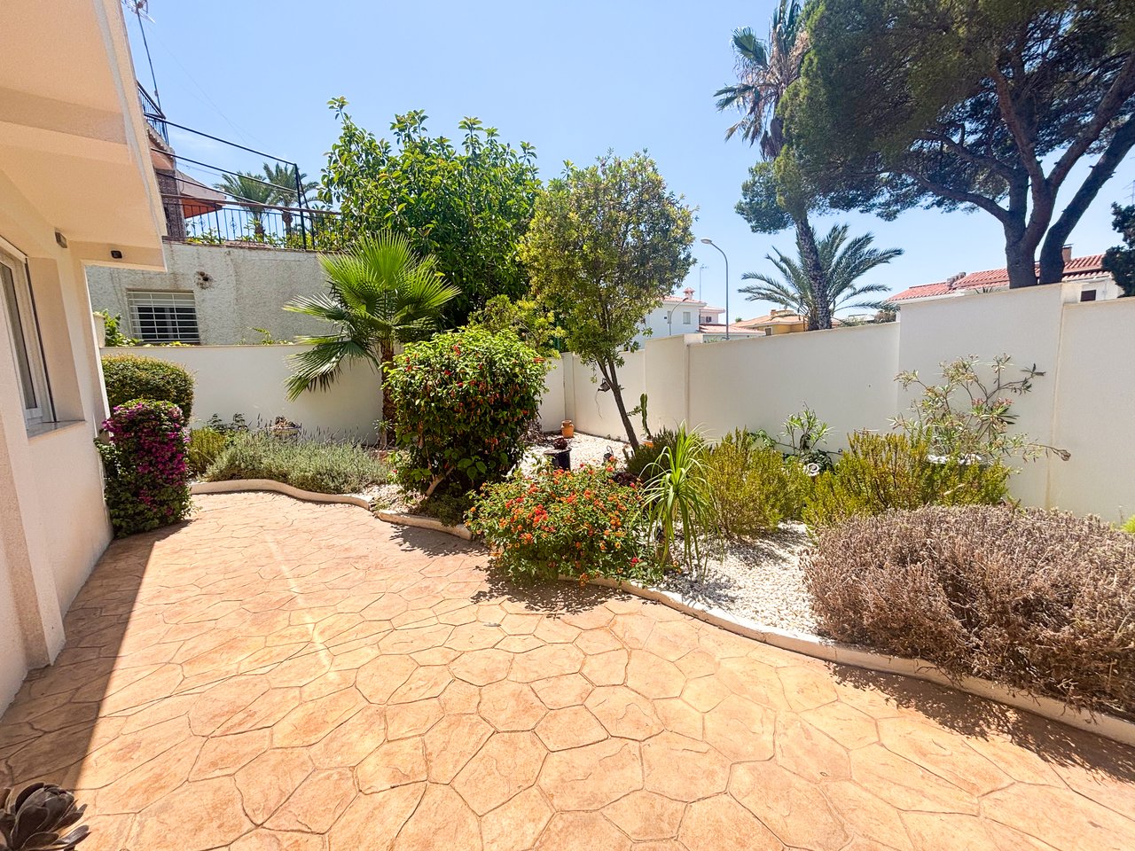 7 Bedroom 4 Bathroom Villa in Dehesa de Campoamor - Caza De Casa