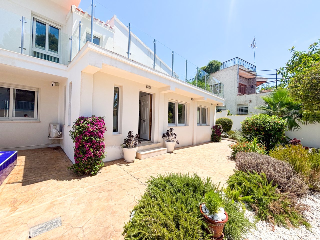 7 Bedroom 4 Bathroom Villa in Dehesa de Campoamor - Caza De Casa
