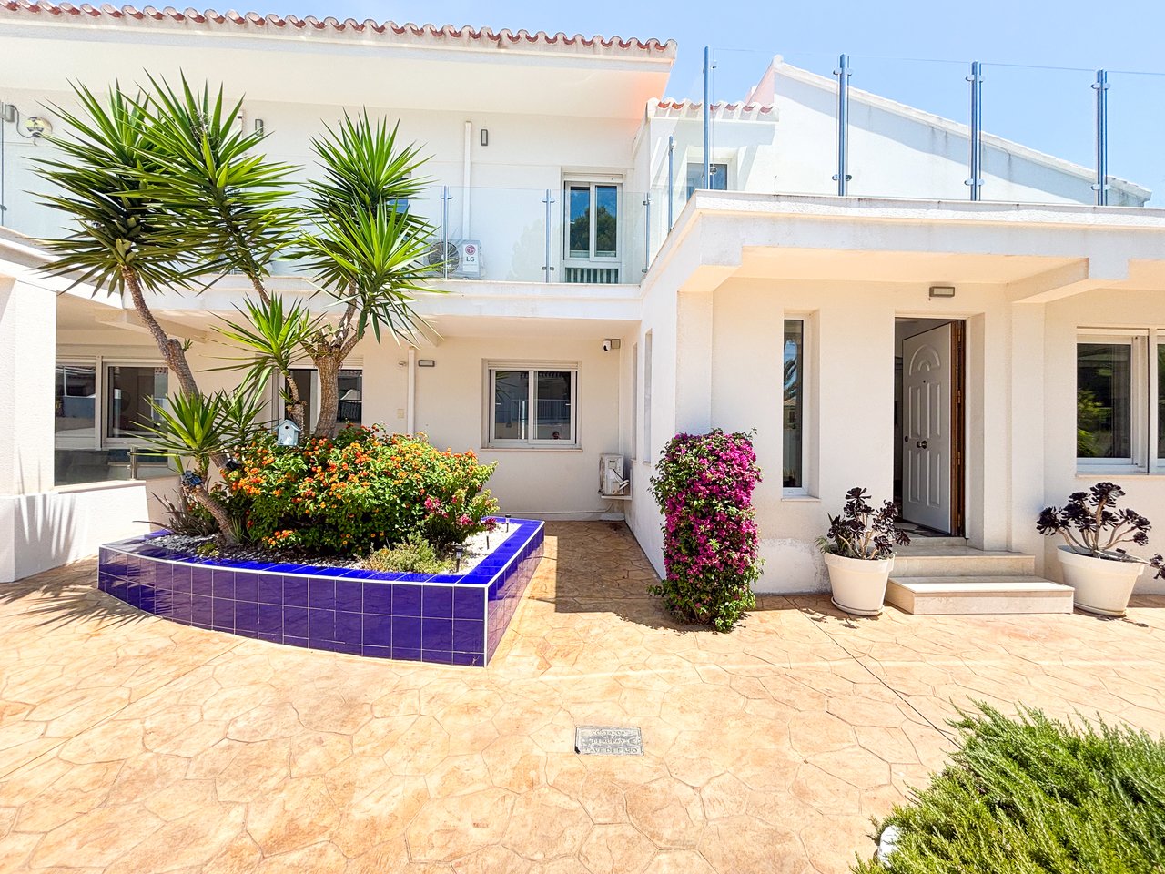 7 Bedroom 4 Bathroom Villa in Dehesa de Campoamor - Caza De Casa