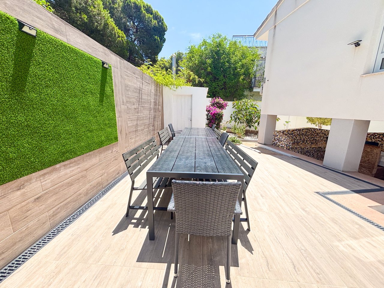 7 Bedroom 4 Bathroom Villa in Dehesa de Campoamor - Caza De Casa