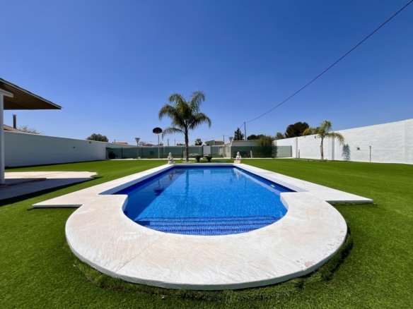 3 Bedroom 3 Bathroom Country House in Alcantarilla - Caza De Casa