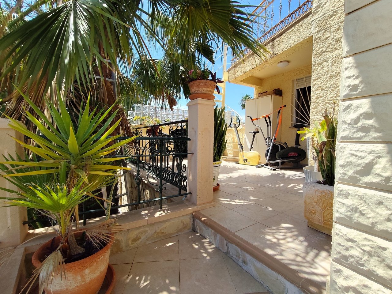 3 Bed 2 Bath Villa in Ciudad Quesada - Caza De Casa