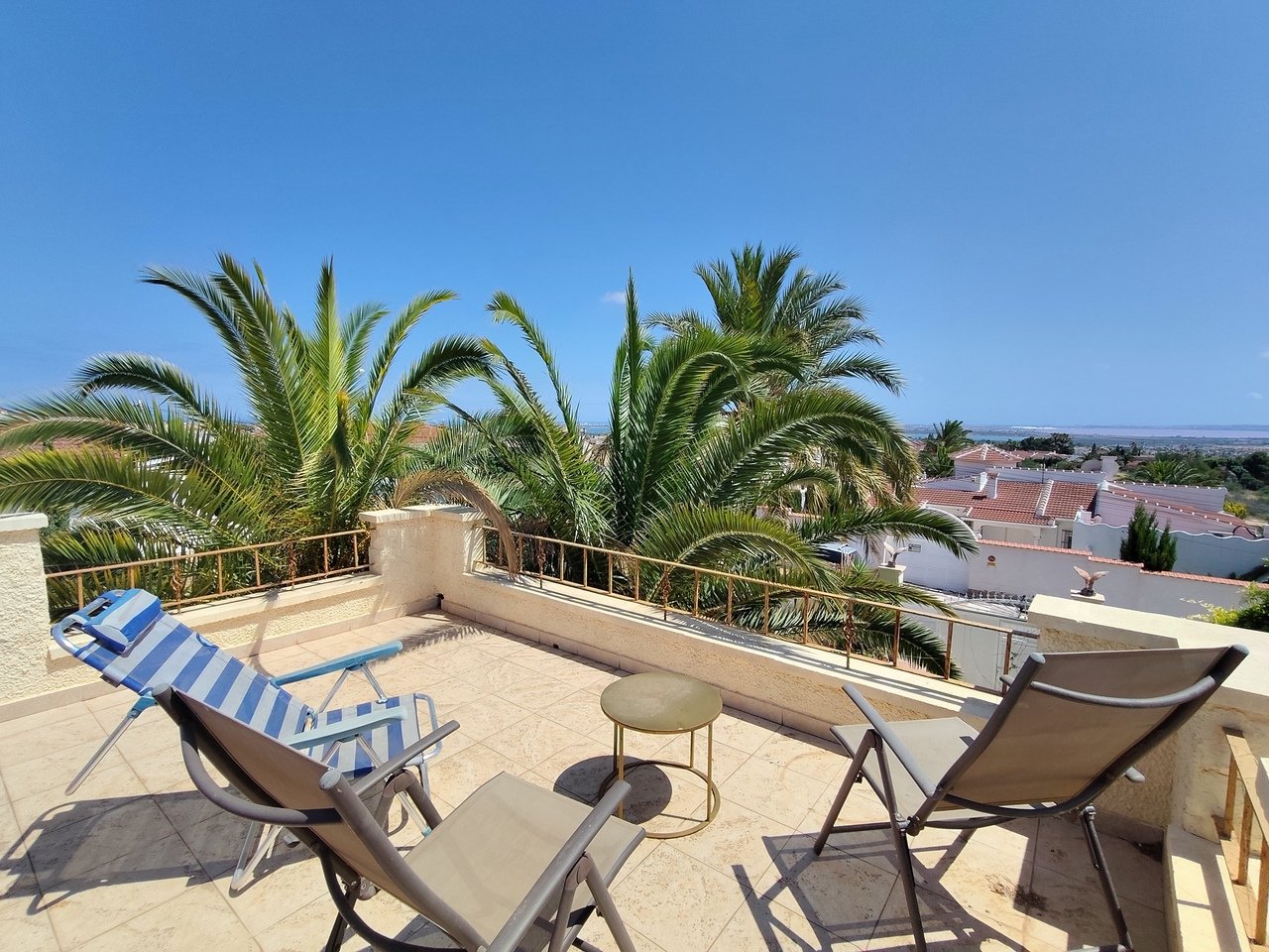 3 Bed 2 Bath Villa in Ciudad Quesada - Caza De Casa