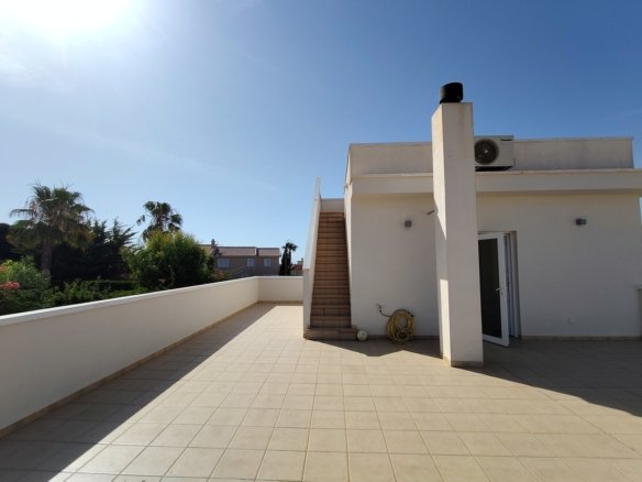 4 Bedroom 4 Bathroom Villa in Ciudad Quesada - Caza De Casa