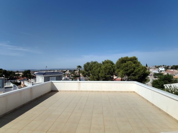 4 Bedroom 4 Bathroom Villa in Ciudad Quesada - Caza De Casa