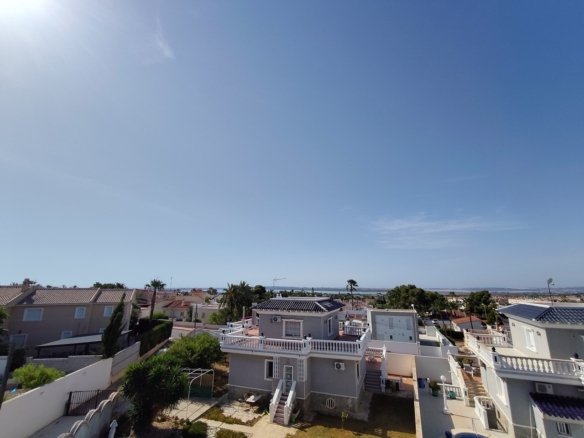 4 Bedroom 4 Bathroom Villa in Ciudad Quesada - Caza De Casa