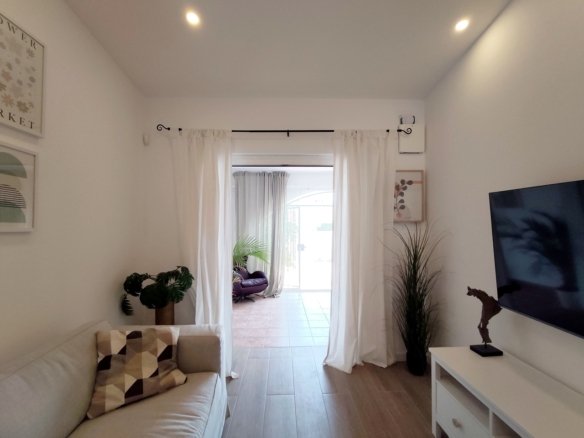 3 Bed 1 Bath Town House in Playa Flamenca - Caza De Casa