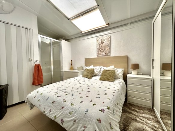 3 Bedroom 2 Bathroom Town House in Cabo Roig - Caza De Casa