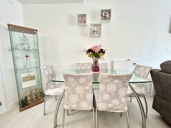 3 Bedroom 2 Bathroom Town House in Cabo Roig - Caza De Casa