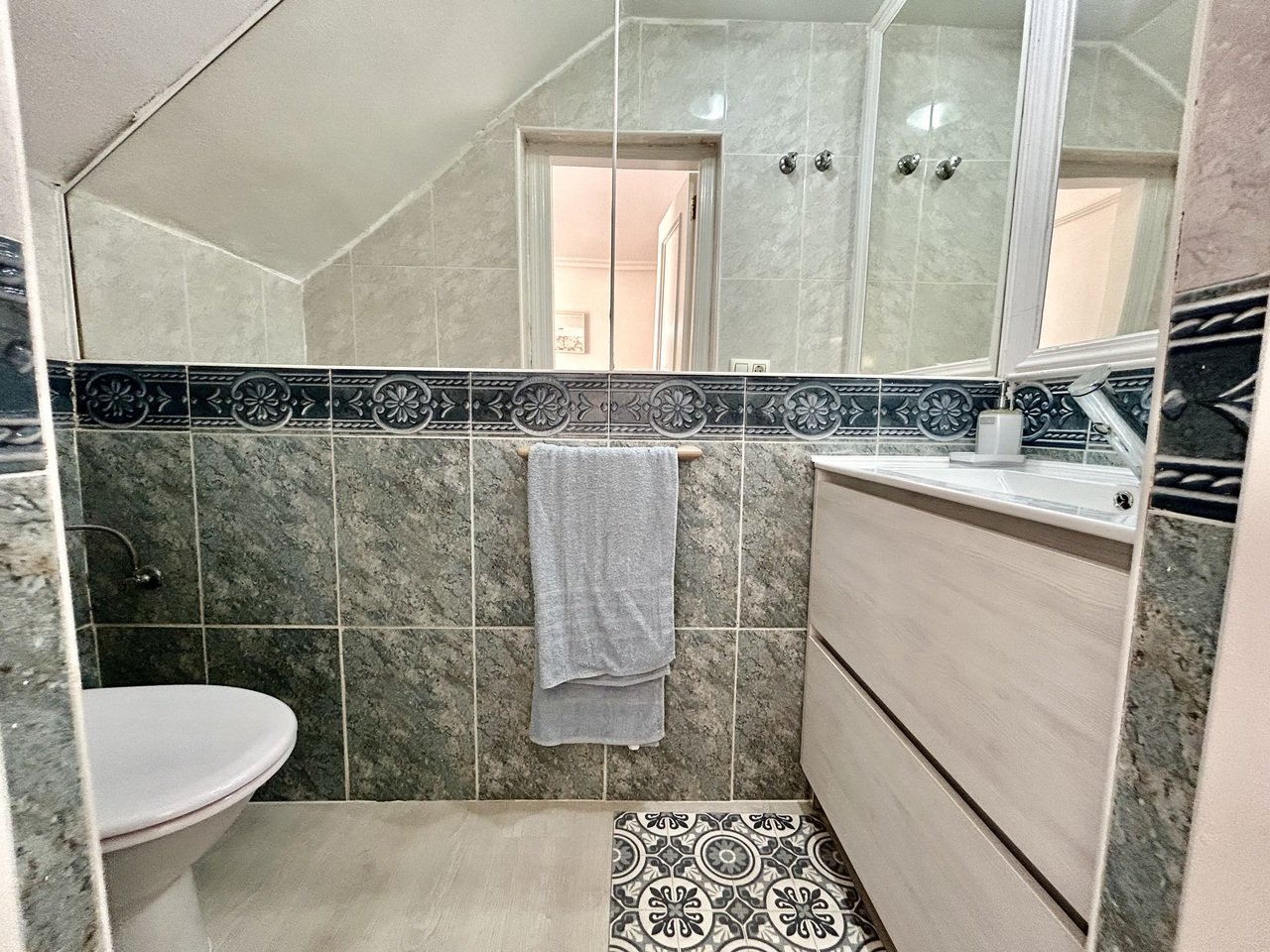 3 Bedroom 2 Bathroom Town House in Cabo Roig - Caza De Casa